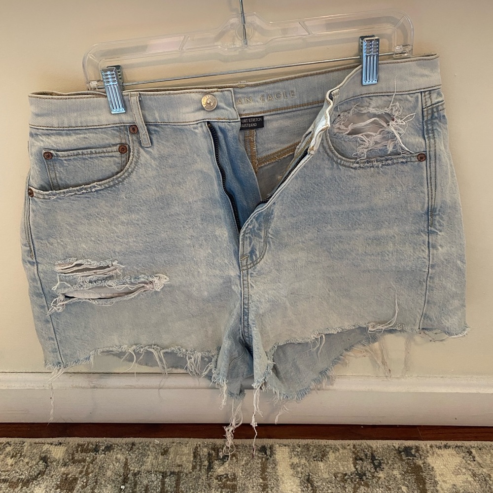 American Eagle Highest Rise 90s BF Short